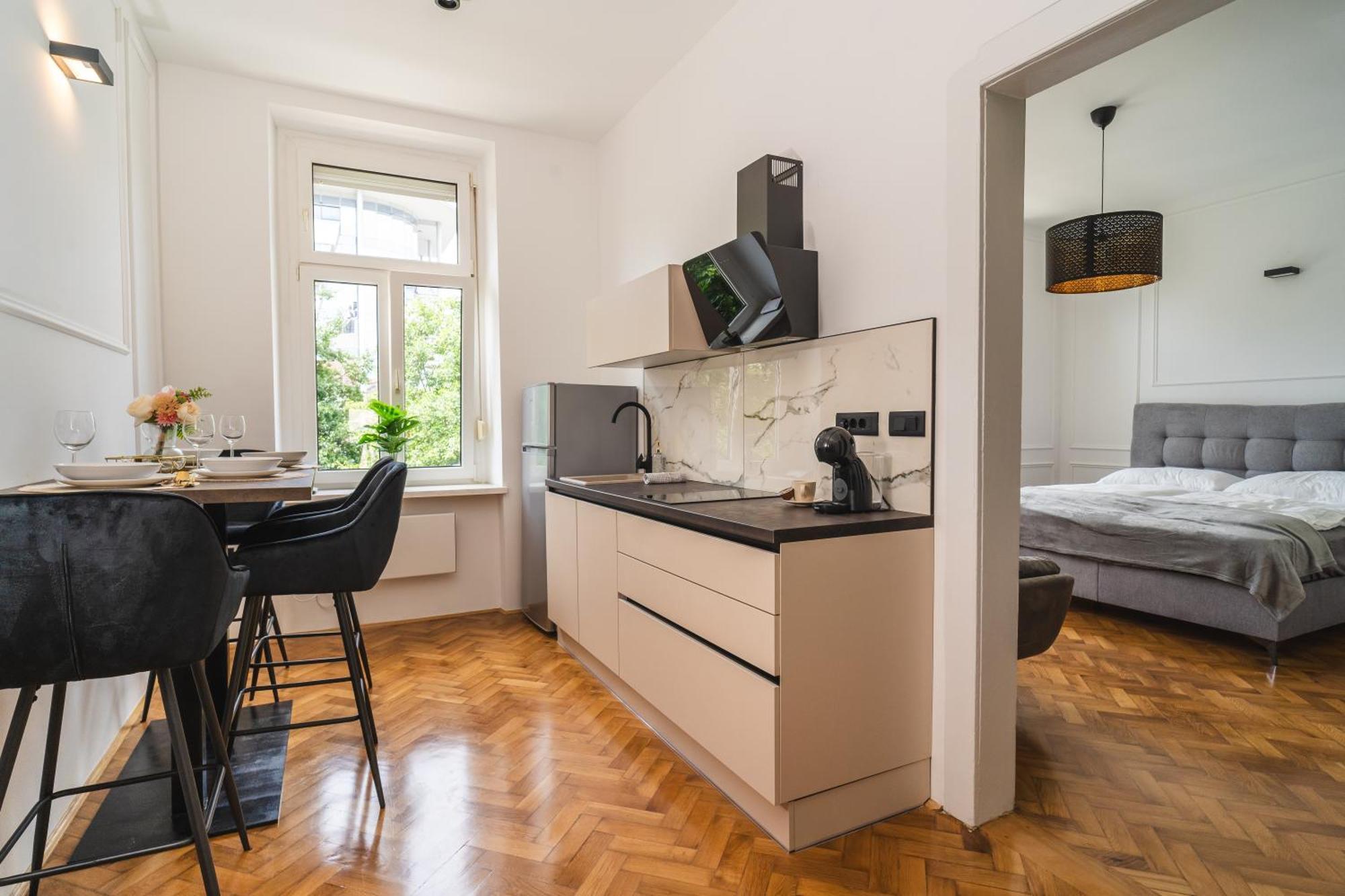 Hl Apartments Maribor Exteriör bild